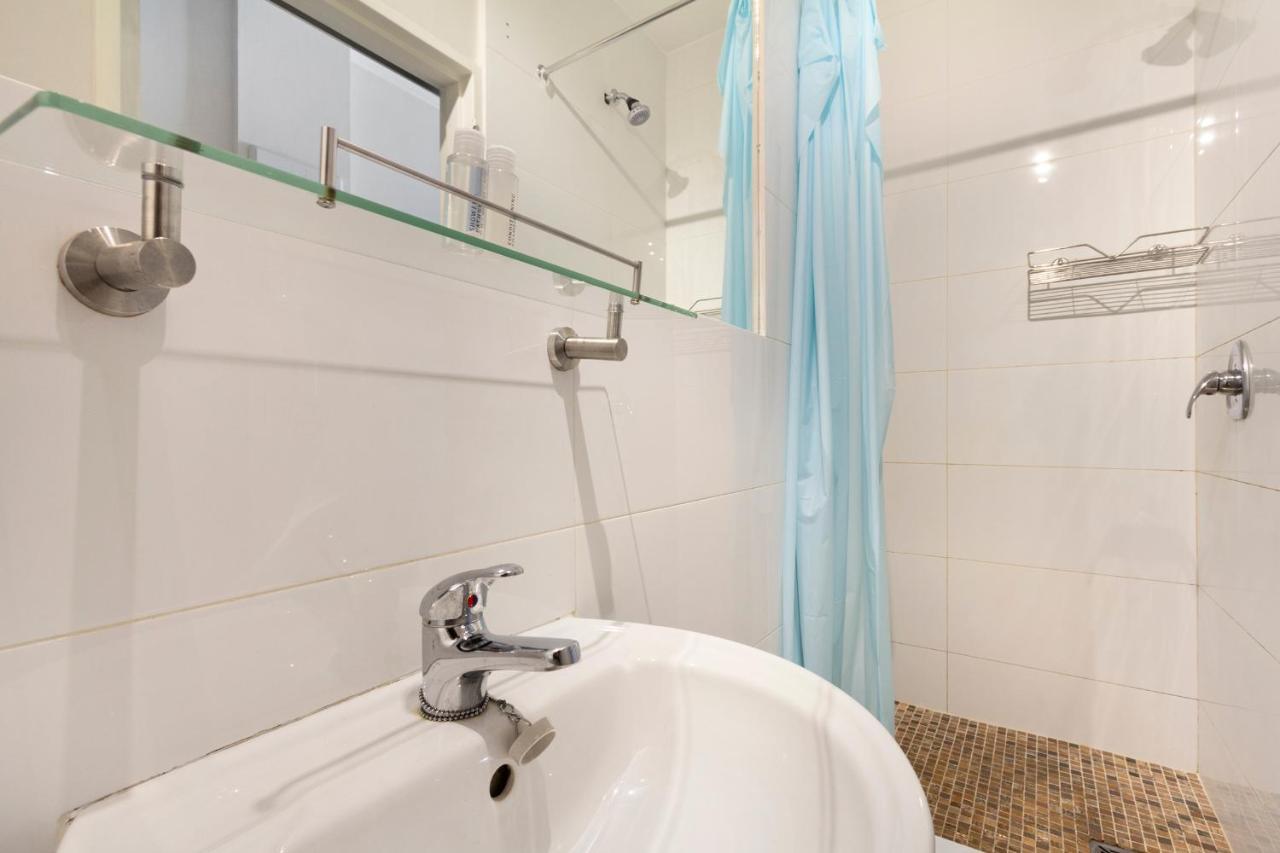 Urban Oasis At The Four Seasons Apartment Cape Town Bagian luar foto