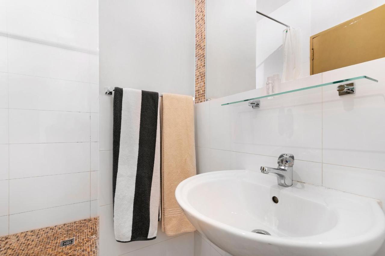 Urban Oasis At The Four Seasons Apartment Cape Town Bagian luar foto