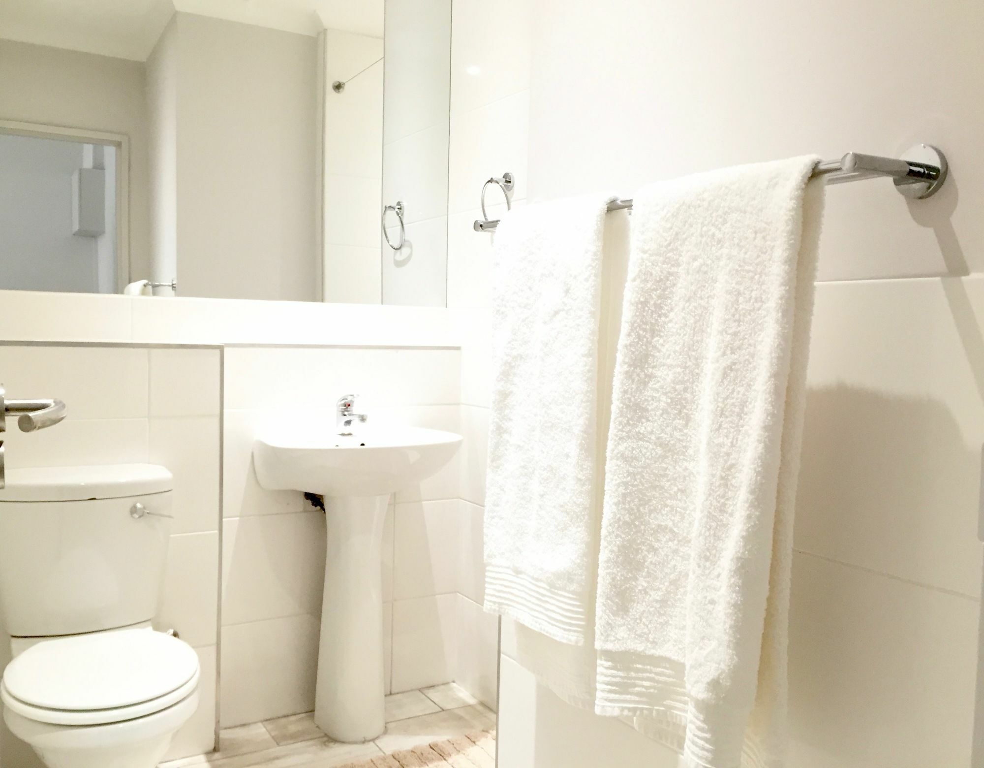 Urban Oasis At The Four Seasons Apartment Cape Town Bagian luar foto