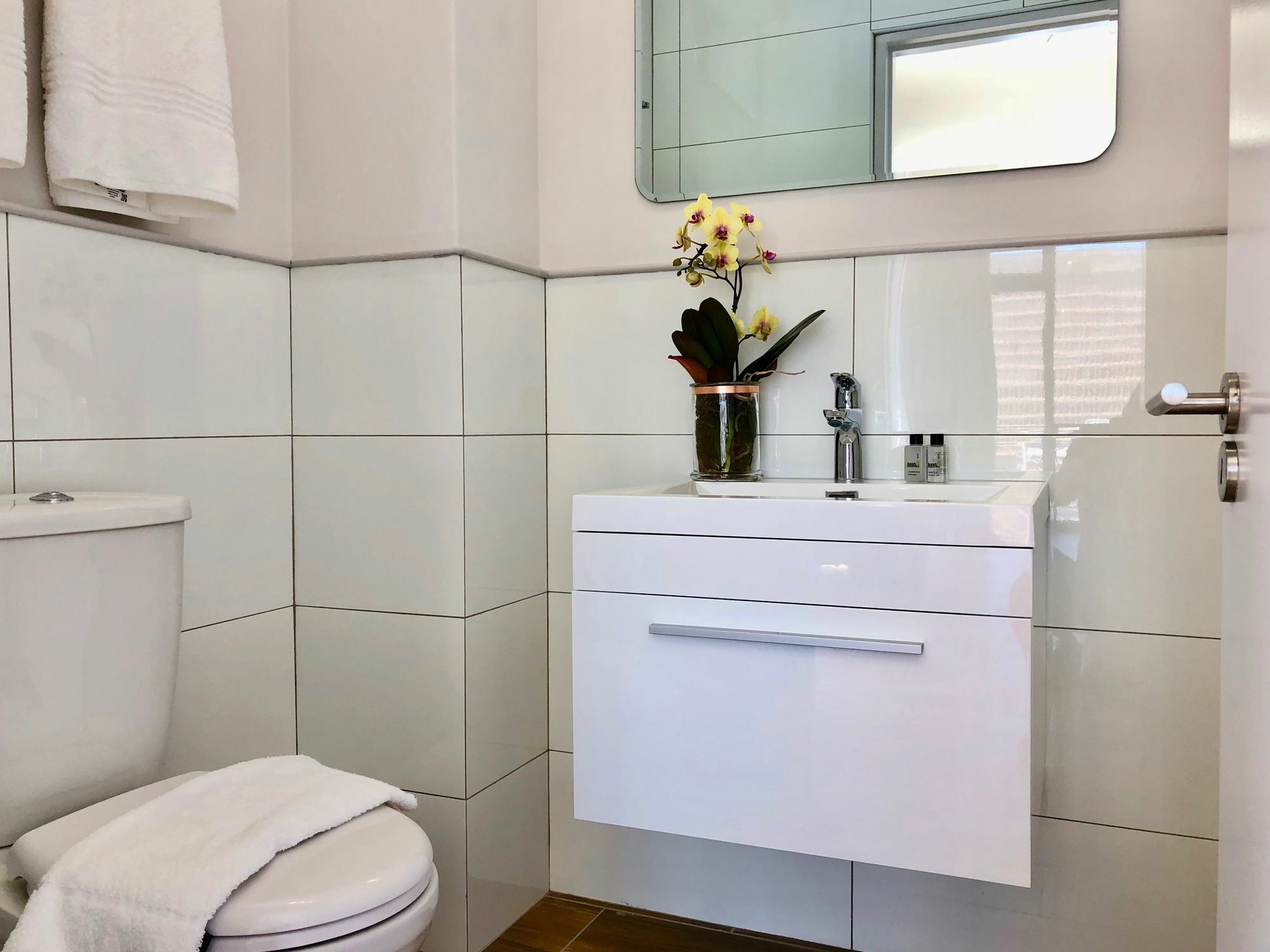 Urban Oasis At The Four Seasons Apartment Cape Town Bagian luar foto